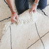 Tapis Berbere Soukcircus artisanat marocain beni ouarain décoration intérieur marrakech banc bois bohème entree
